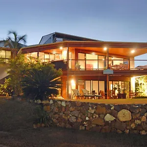 Bed & Breakfast Airlie Waterfront Airlie Beach